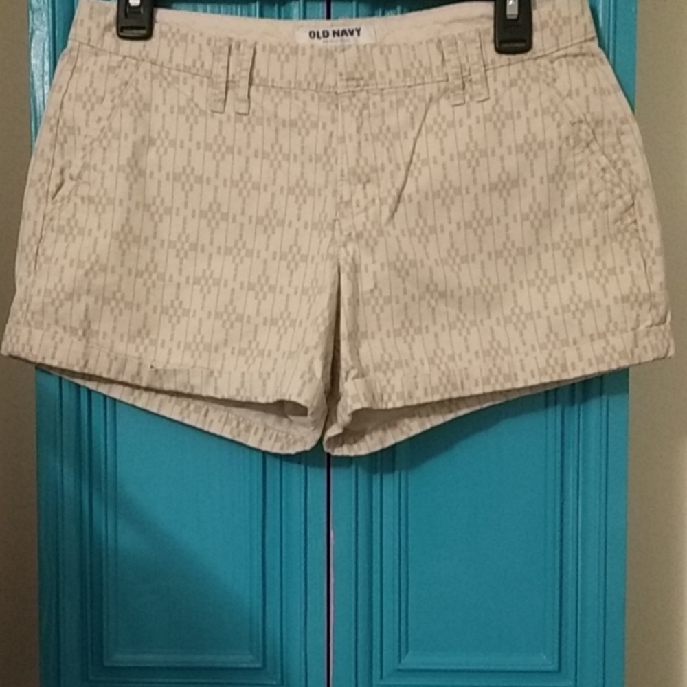 🦋SALE 3/$12🦋Old Navy shorts